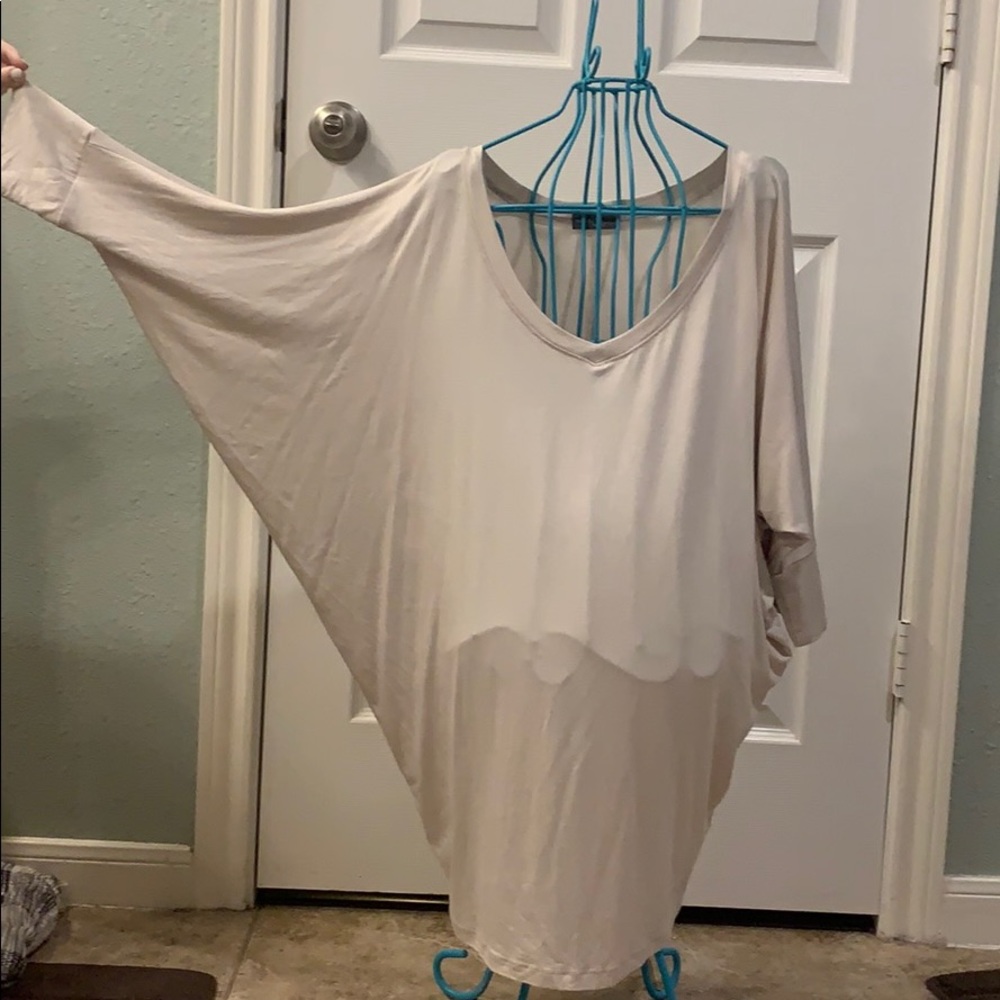 Market & Spruce Cream  3/4 length sleeve top